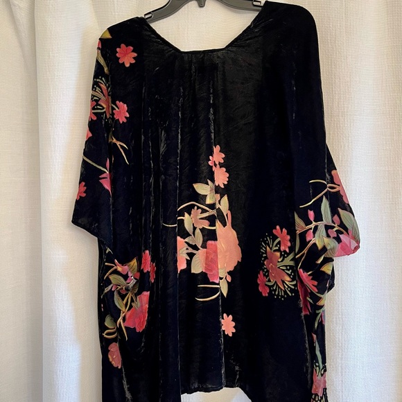 Boho Black Velvet & Roses Kimono/Topper/Shawl - Picture 2 of 8